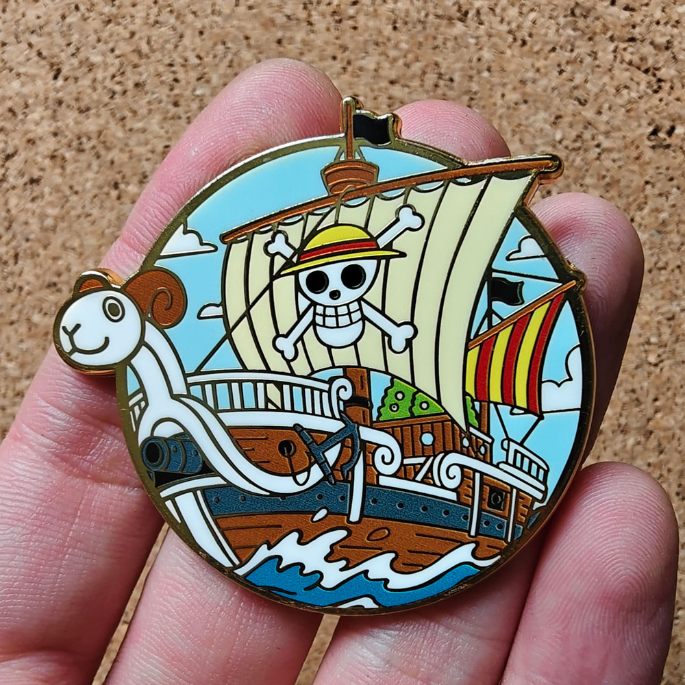 Broche de Esmalte Duro com Tem - Tuxedo Lapel Pin avaliação e preço